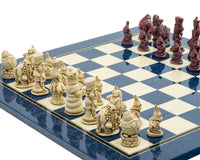 Berkeley Chess Alice in Wonderland Cardinal Blue Skaksæt