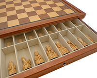 Regency Chess Isle of Lewis og mahogniindrammet kabinet Luksus Skaksæt